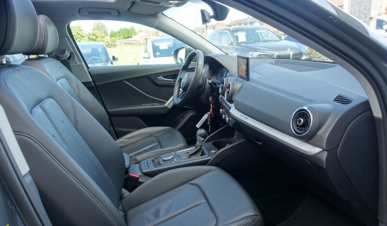 AUDI Q2 35 TFSI 150 CH S-TRONIC S-LINE complet