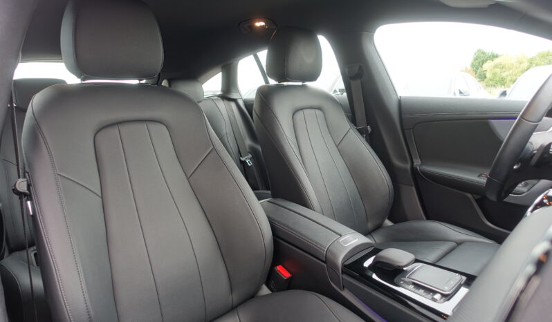 MERCEDES CLASSE CLA 200D SHOOTING BRAKE 150 CH 8G-Dct complet