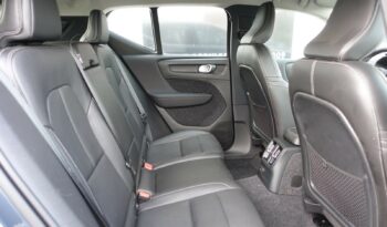 VOLVO XC 40 T4 HYBRIDE RECHARGEABLE GEARTRONIC 211 CH ( 129 CH + 82 CH ) INSCRIPTION complet
