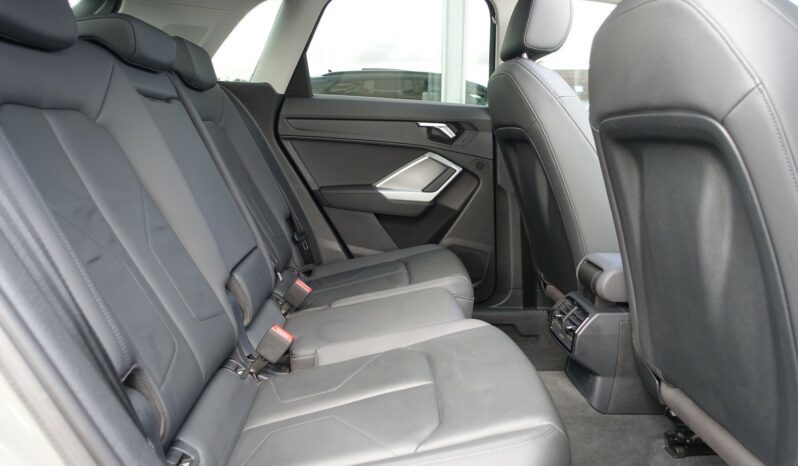 AUDI Q3 35 TDI 150 CH S-TRONIC complet