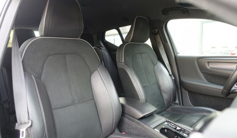 VOLVO XC 40 D3 2.0 L GEARTRONIC 150 CH R-DESIGN complet