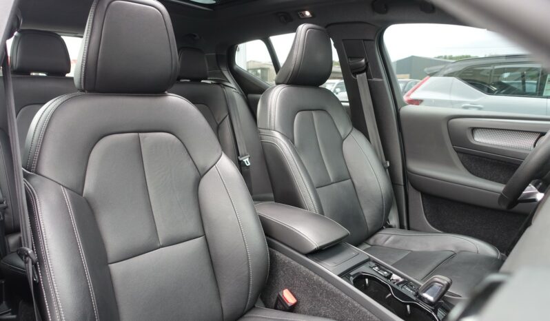 VOLVO XC 40 D3 2.0 L GEARTRONIC 150 CH R-DESIGN complet