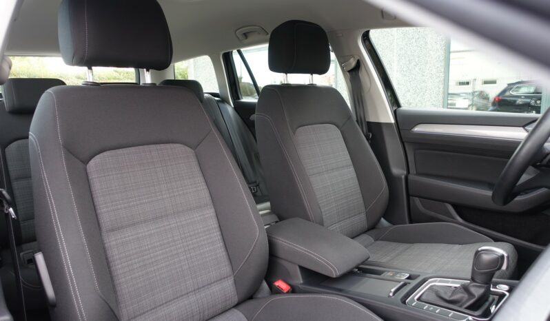 VOLKSWAGEN PASSAT SW 1.6 L TDI DSG7 120 CV ( break ) complet