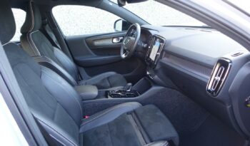 VOLVO XC 40 T5 HYBRIDE RECHARGEABLE GEARTRONIC 262 CH ( 180 CH + 82 CH ) R-DESIGN complet