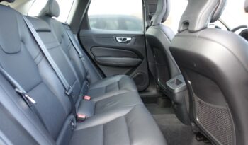 VOLVO XC 60 B4 2.0L D GEARTRONIC 197CH MHEV  INSCRIPTION complet