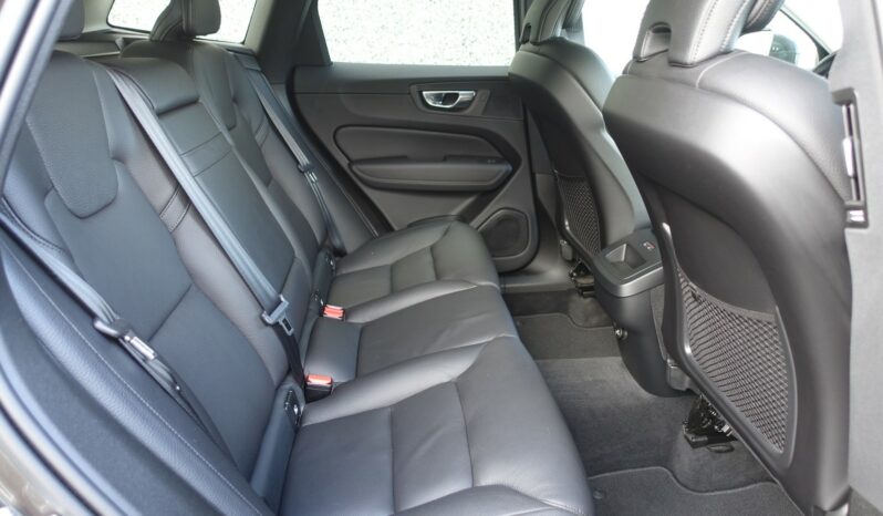 VOLVO XC 60 D4 2.0 L GEARTRONIC 163CH MOMENTUM complet