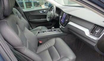 VOLVO XC 60 B4 2.0 L GEARTRONIC 197 CH MHEV  MOMENTUM complet