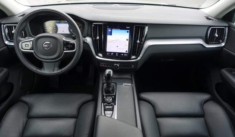 VOLVO V 60 D3 2.0 L 150CH  MOMENTUM complet