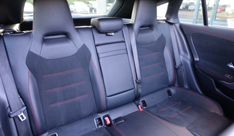 MERCEDES CLASSE CLA 200D SHOOTING BRAKE 150 CH 8G-DCT  AMG-LINE complet