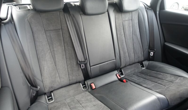 AUDI A4 AVANT 30 TDI MHEV  S-TRONIC complet