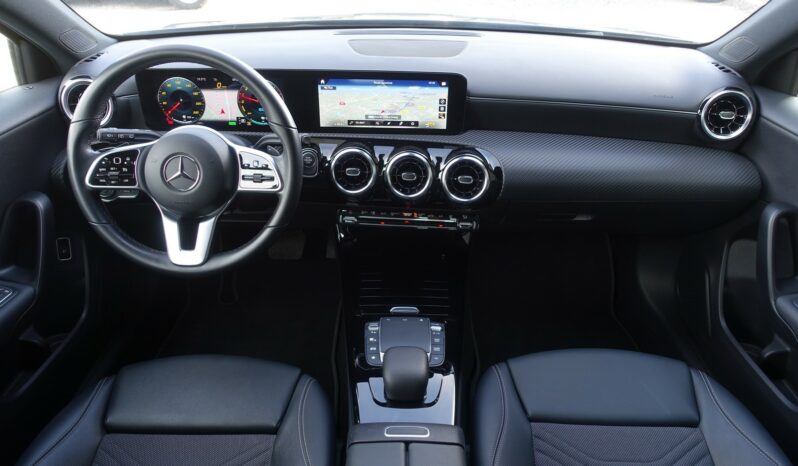 MERCEDES CLASSE A 250 E 8G-DCT 262 CH HYBRIDE RECHARGEABLE 8G-DCT complet
