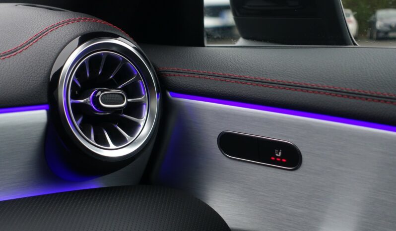 MERCEDES CLA 200D SHOOTING BRAKE 8G-DCT 150 CH AMG-LINE complet