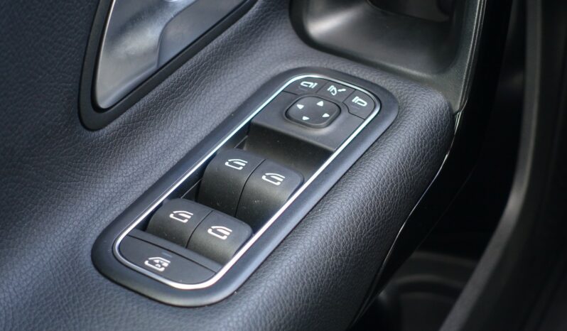 MERCEDES CLASSE A BERLINE 180d 7G-DCT complet