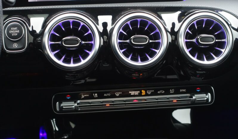 MERCEDES CLA 200D SHOOTING BRAKE 8G-DCT 150 CH AMG-LINE complet