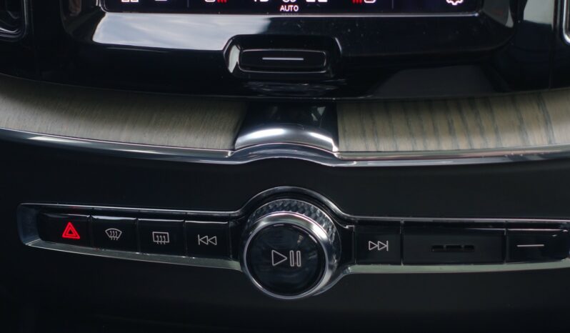 VOLVO XC 60 B4 2.0L D GEARTRONIC 197CH MHEV  INSCRIPTION complet