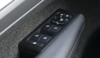 VOLVO XC 40 T4 HYBRIDE RECHARGEABLE GEARTRONIC 211 CH ( 129 CH + 82 CH ) INSCRIPTION complet