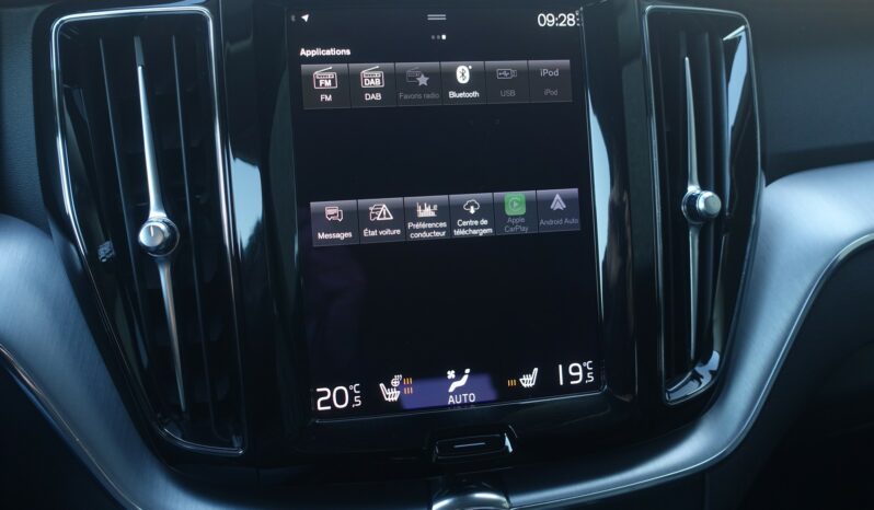 VOLVO XC 60 B4 2.0L D GEARTRONIC 197CH MHEV  MOMENTUM complet