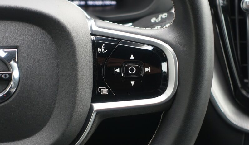 VOLVO XC 60 D4 GEARTRONIC 163 CH  INSCRIPTION complet