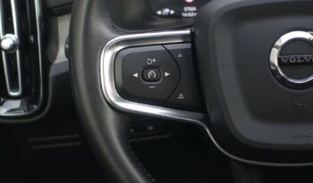 VOLVO XC 40 T4 HYBRIDE RECHARGEABLE GEARTRONIC 211 CH ( 129 CH + 82 CH ) INSCRIPTION complet