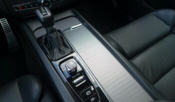 VOLVO XC 60 D4 2.0 L GEARTRONIC 190CH R-DESIGN complet