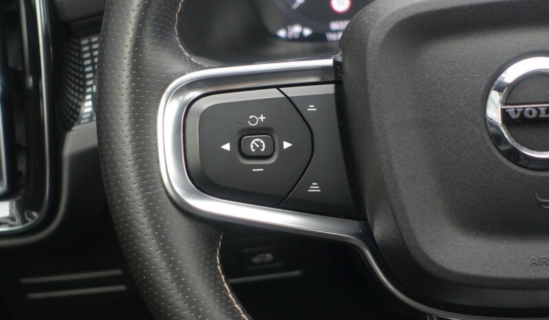 VOLVO XC 40 D3 2.0 L GEARTRONIC 150 CH R-DESIGN complet