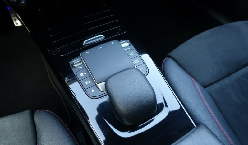 MERCEDES CLASSE CLA 200D SHOOTING BRAKE 150 CH 8G-DCT  AMG-LINE complet