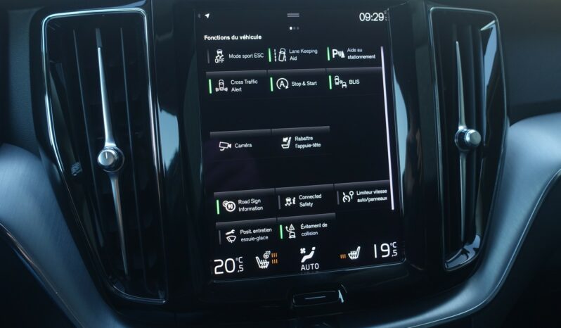 VOLVO XC 60 B4 2.0L D GEARTRONIC 197CH MHEV  MOMENTUM complet