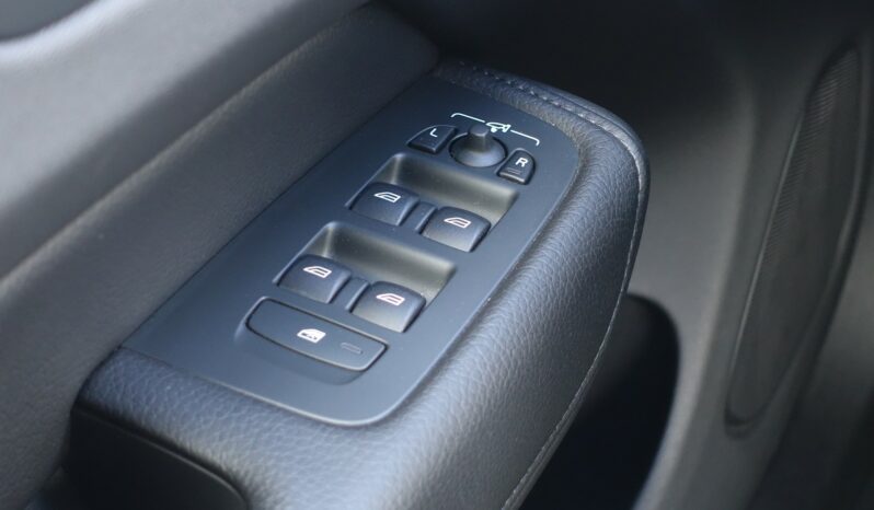 VOLVO XC 60 D4 2.0 L GEARTRONIC 163CH MOMENTUM complet