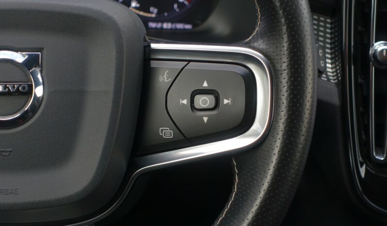 VOLVO XC 40 D3 2.0 L GEARTRONIC 150 CH R-DESIGN complet