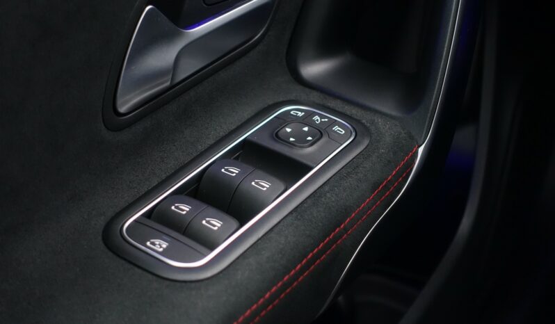 MERCEDES CLA 200D SHOOTING BRAKE 8G-DCT 150 CH AMG-LINE complet