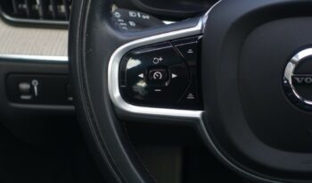 VOLVO XC 60 B4 2.0L D GEARTRONIC 197CH MHEV  INSCRIPTION complet