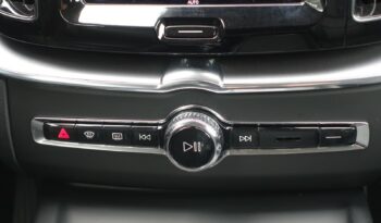 VOLVO XC 60 B4 2.0 L GEARTRONIC 197 CH MHEV  MOMENTUM complet
