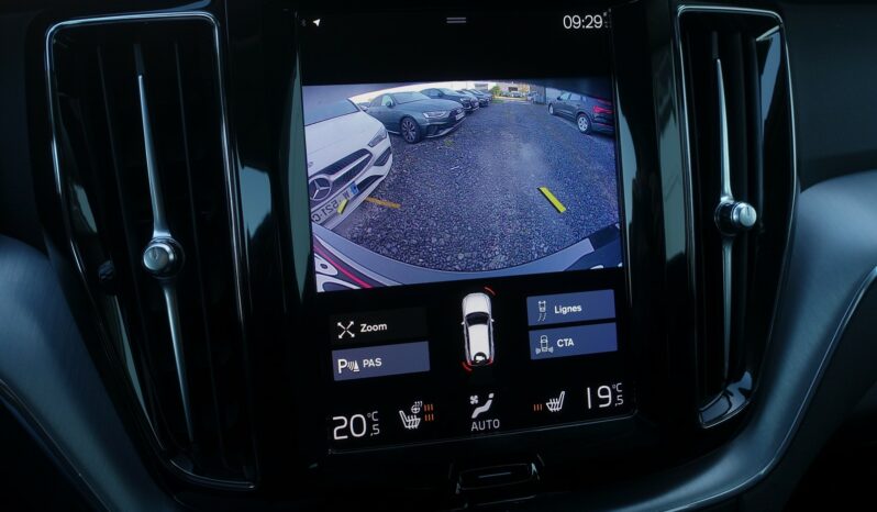 VOLVO XC 60 B4 2.0L D GEARTRONIC 197CH MHEV  MOMENTUM complet