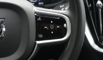 VOLVO S 60 T8 AWD GEARTRONIC 303CH + 87 CH HYBRIDE RECHARGEABLE R-DESIGN complet
