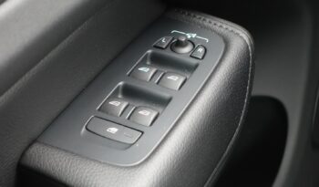 VOLVO XC 60 B4 2.0 L GEARTRONIC 197 CH MHEV  MOMENTUM complet