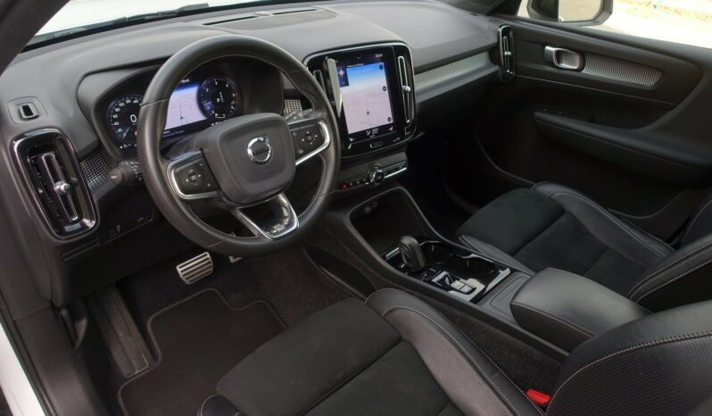 VOLVO XC 40 D3 2.0 L GEARTRONIC 150 CH R-DESIGN complet