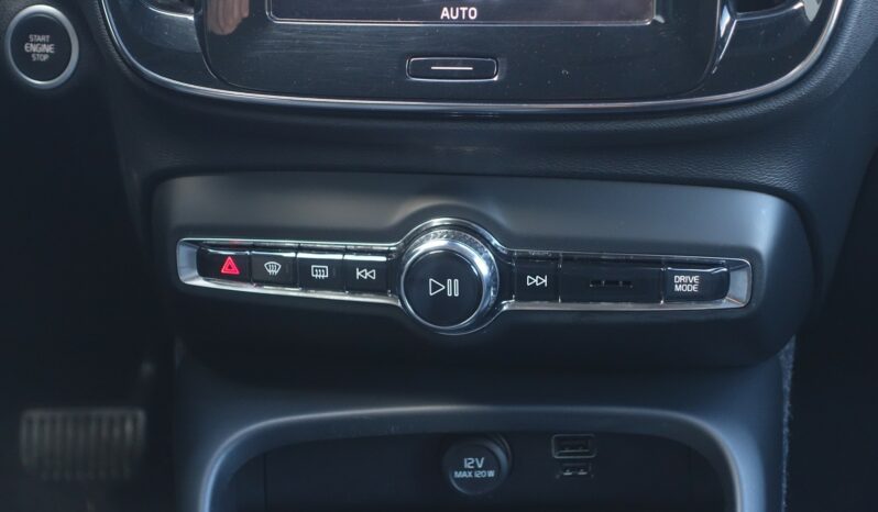 VOLVO XC 40 D3 2.0 L GEARTRONIC 150CH MOMENTUM complet
