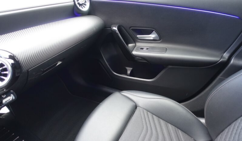 MERCEDES CLASSE A BERLINE 180d 7G-DCT complet