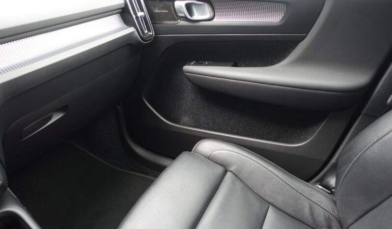 VOLVO XC 40 D3 2.0 L GEARTRONIC 150 CH R-DESIGN complet
