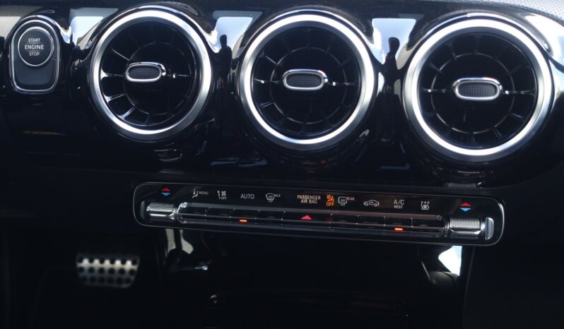 MERCEDES CLA 250 E SHOOTING BRAKE 262 CH EQ POWER HYBRIDE RECHARGEABLE 8G-DCT  AMG-LINE complet