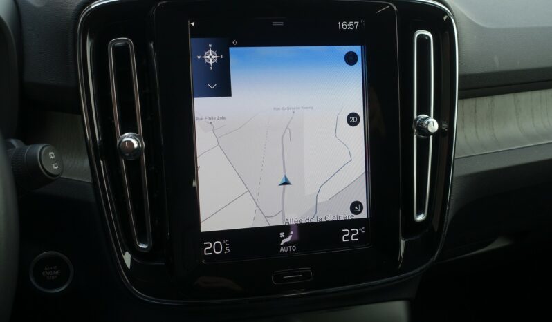 VOLVO XC 40 T4 HYBRIDE RECHARGEABLE GEARTRONIC 211 CH ( 129 CH + 82 CH ) INSCRIPTION complet