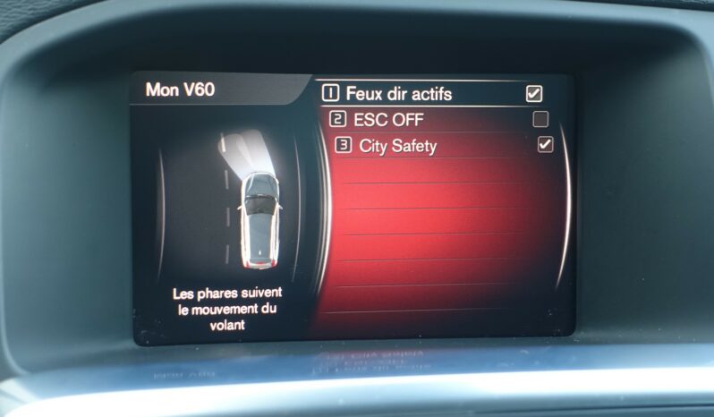 VOLVO V60 1 PHASE 2.0L TDI D4 GEARTRONIC 190CH  MOMENTUM complet