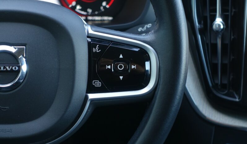 VOLVO XC 60 D4 2.0 L GEARTRONIC 190CH INSCRIPTION complet