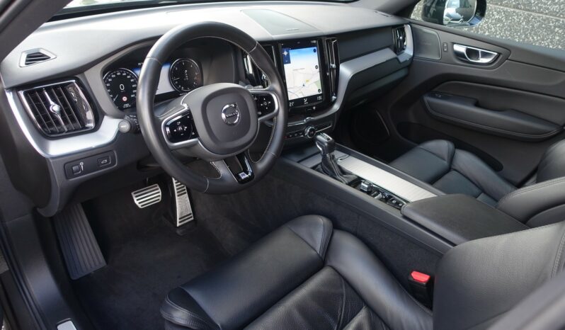 VOLVO XC 60 D4 2.0 L GEARTRONIC 190CH R-DESIGN complet