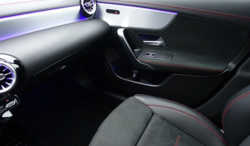 MERCEDES CLA 200D SHOOTING BRAKE 8G-DCT 150 CH AMG-LINE complet