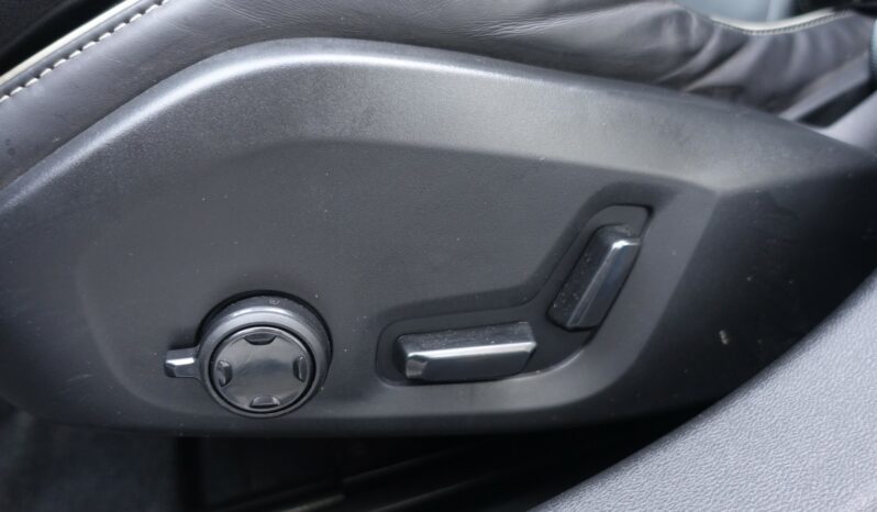 VOLVO V 60 T6 HYBRIDE RECHARGEABLE GEARTRONIC AWD 340 CH ( 253 CH + 87 CH ) R-DESIGN complet