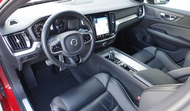 VOLVO V 60 B4 2.0L GEARTRONIC 197CH MHEV  R-DESIGN complet