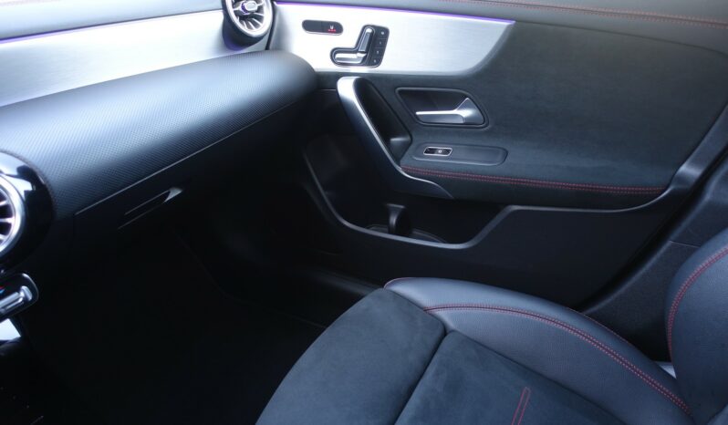 MERCEDES CLASSE CLA 200D SHOOTING BRAKE 150 CH 8G-DCT  AMG-LINE complet