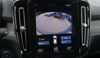 VOLVO XC 40 T4 HYBRIDE RECHARGEABLE GEARTRONIC 211 CH ( 129 CH + 82 CH ) INSCRIPTION complet