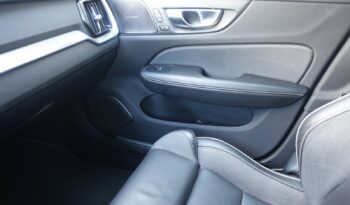 VOLVO V 60 B4 2.0L GEARTRONIC 197CH MHEV  R-DESIGN complet